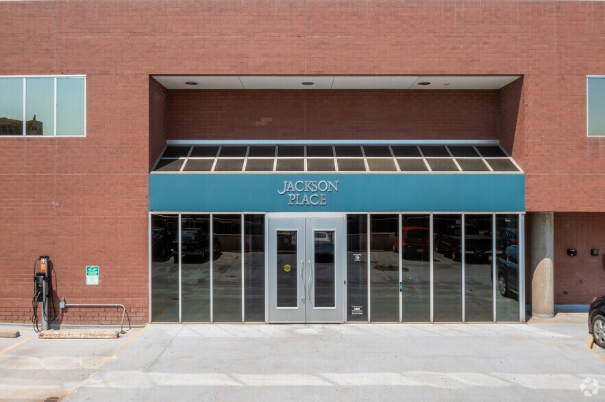 More Photos Of 300 S Jackson St, Denver Office For Lease