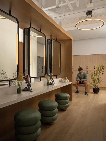 More Photos Of Old Spanish Trl, Houston Unknown For Lease