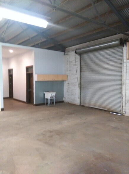 More Photos Of 2879 Main St, Riverside Warehouse For Lease