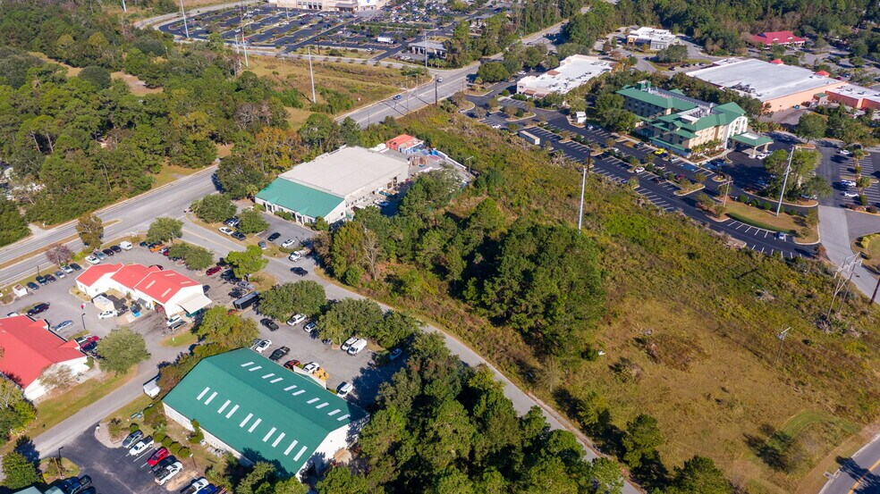 More Photos Of 5 Kitties Landing dr, Bluffton Flex For Lease