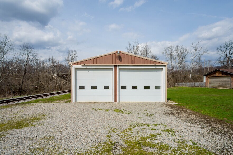Primary Photo Of 19 Old Monongahela Pike, Eighty Four Service For Sale