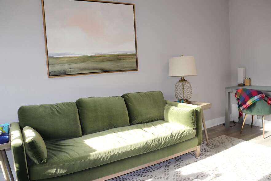 More Photos Of 3930 Walnut St, Fairfax Medical For Sale