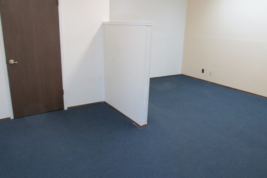 More Photos Of 6617 Madison Ave, Carmichael Office For Lease