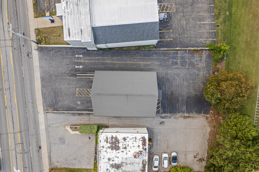 More Photos Of 1450 E Ridge Rd, Rochester Freestanding For Sale