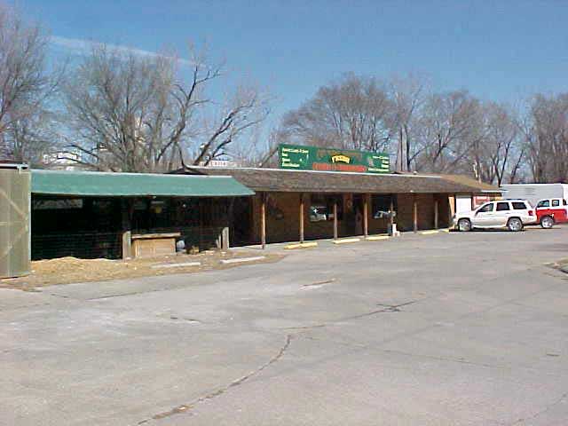 More Photos Of 1201 Skyway Hwy, Atchison Freestanding For Lease