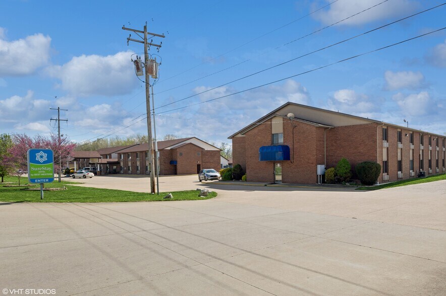 More Photos Of 1731 S State Route 127, Greenville Hotel For Sale