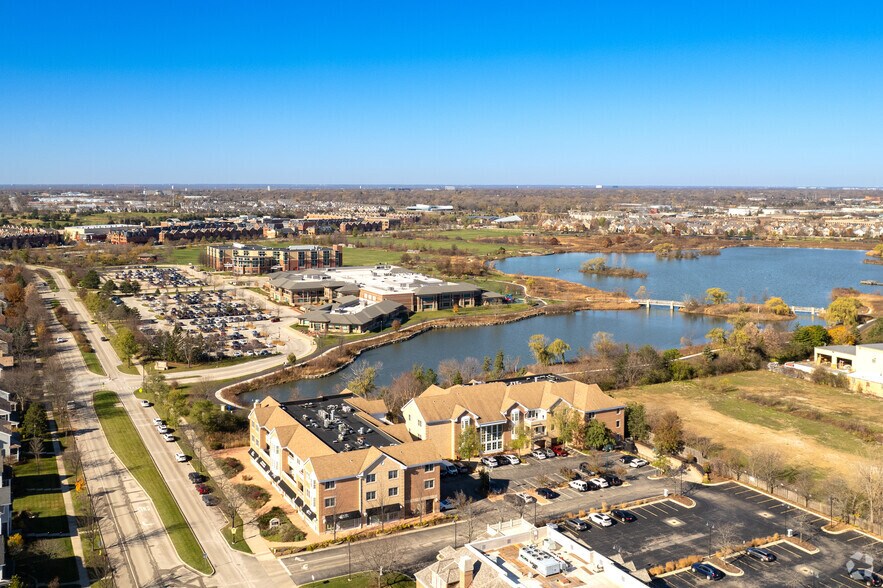 More Photos Of 2300 Chestnut Ave, Glenview Apartments For Sale
