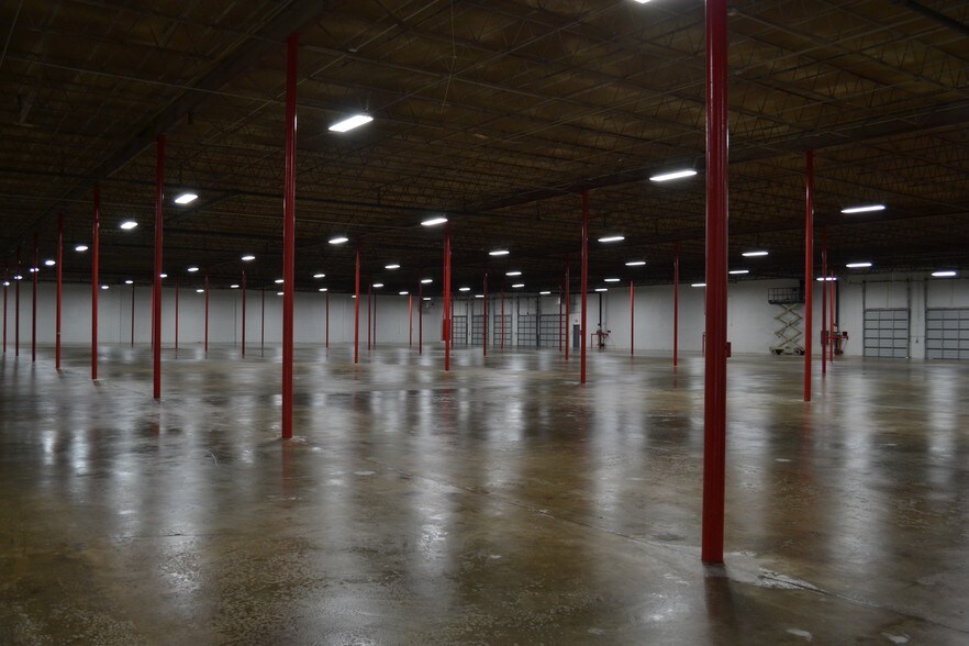 More Photos Of 1950 Lithonia Industrial Blvd, Lithonia Distribution For Lease