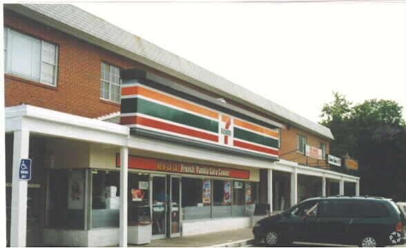 More Photos Of 4410-4418 Powder Mill Rd, Beltsville Freestanding For Lease