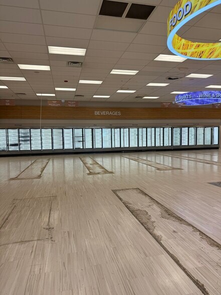 More Photos Of 680 S State St, Ukiah Drugstore For Sale