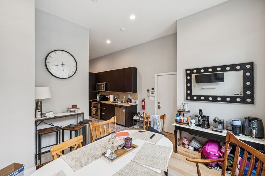 More Photos Of 1516 Green St, Philadelphia Apartments For Sale