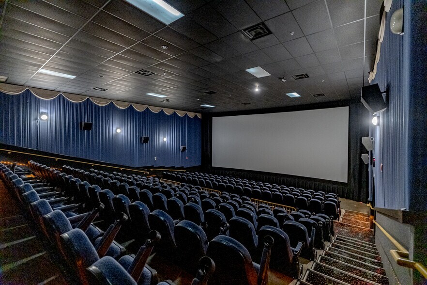 More Photos Of 250 Breighton Cir, Shelbyville Movie Theatre For Sale
