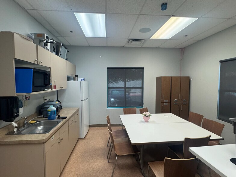More Photos Of 6828 E Brown Rd, Mesa Medical For Lease