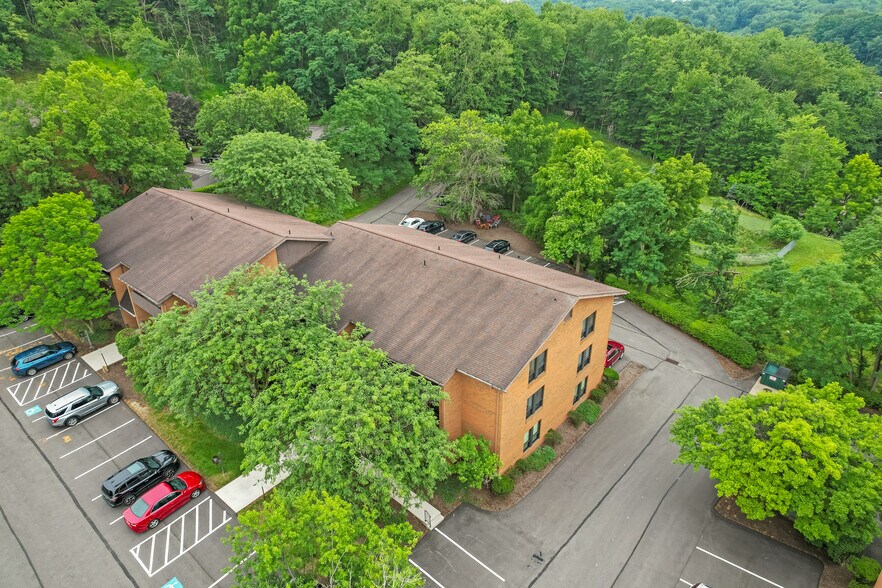 More Photos Of 600 McKnight Park Dr, Pittsburgh Office For Lease