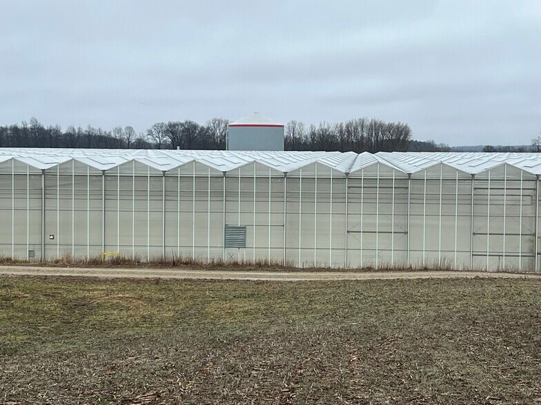 More Photos Of 22695 J Dr N, Marshall Industrial For Sale