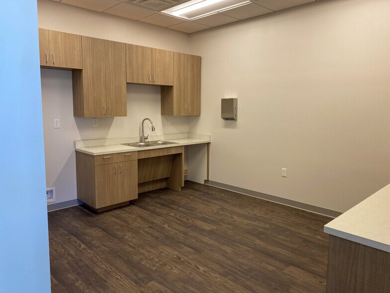 More Photos Of 5344 Sycamore School Rd, Fort Worth Apartments For Lease