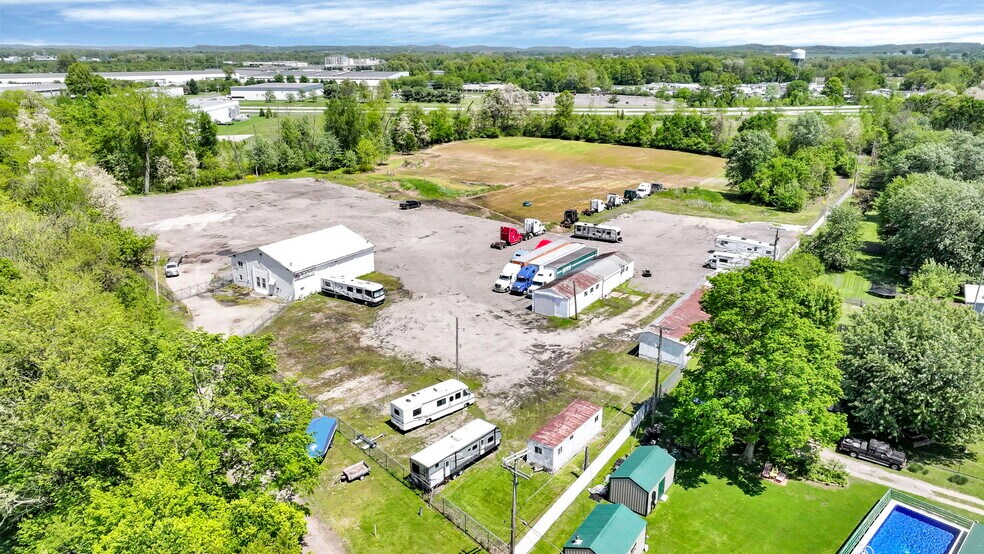 More Photos Of 127 Basin St, Hebron Warehouse For Sale