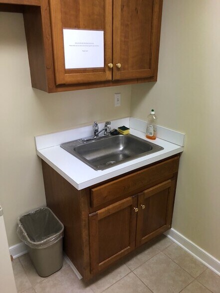 More Photos Of 1900 Manakin Rd, Manakin Sabot Office For Lease