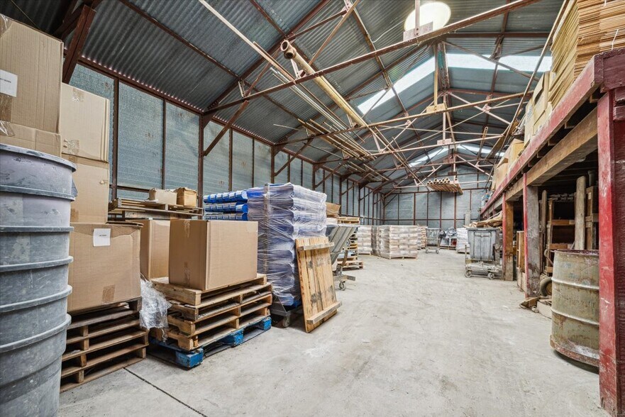 More Photos Of 337 Warren Ave, Stirling Industrial For Sale