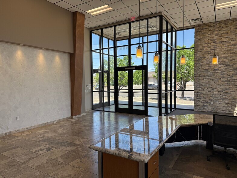 More Photos Of 4600 Mcleod Rd NE, Albuquerque Storefront Retail Office For Sale