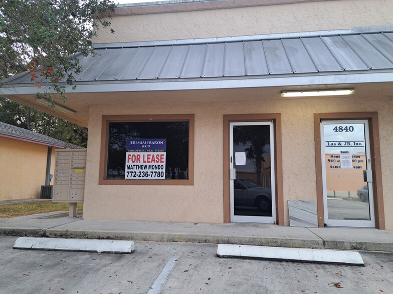 Primary Photo Of 4820-4842 S US Highway 1, Fort Pierce Storefront For Lease