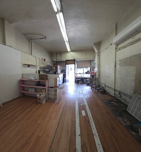 More Photos Of 4233 College Point Blvd, Flushing General Retail For Lease