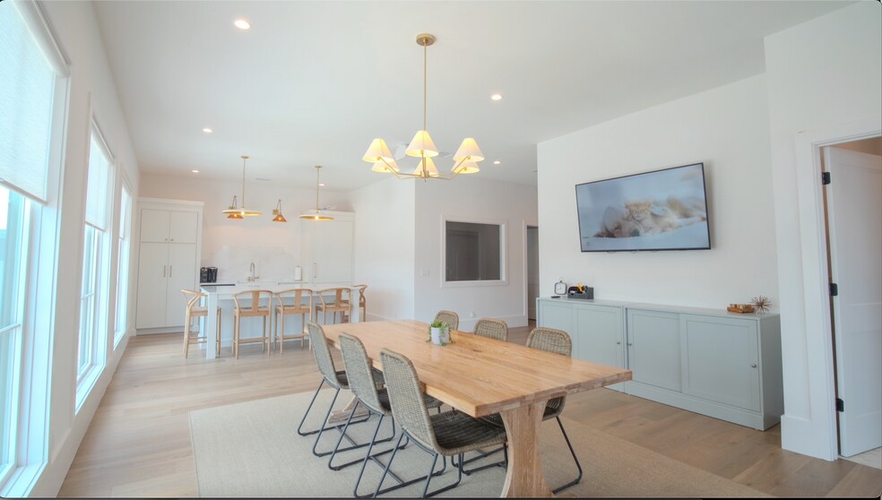 More Photos Of 1415 3rd St N, Jacksonville Beach Freestanding For Sale