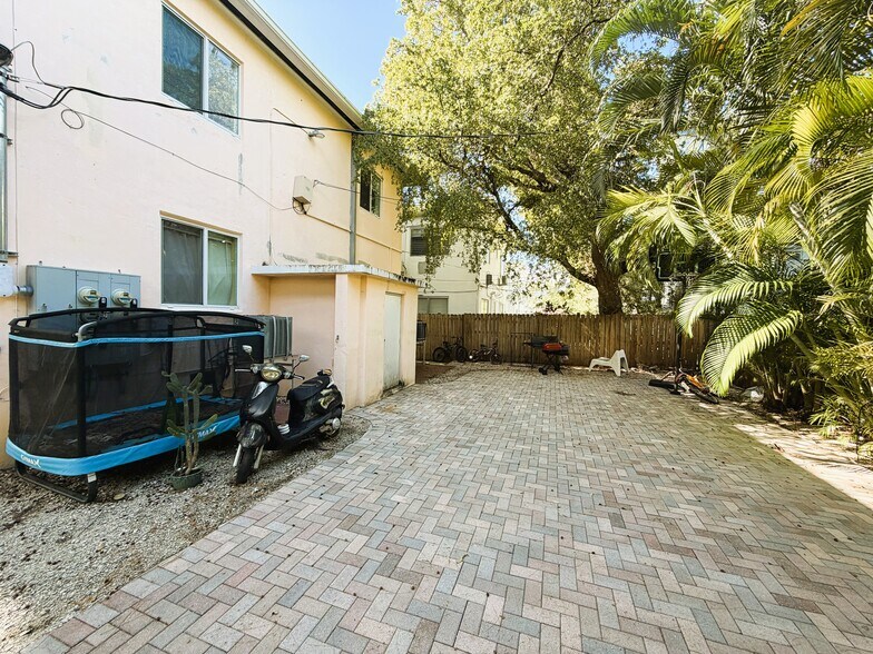 More Photos Of 851 80th St, Miami Beach Apartments For Sale