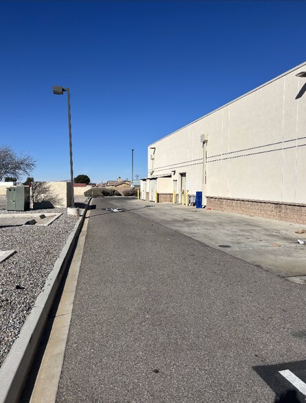 More Photos Of 15480 Main St, Hesperia Drugstore For Sale