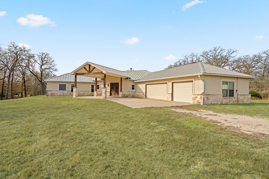 More Photos Of 145 State Loop 92, La Grange Specialty For Sale