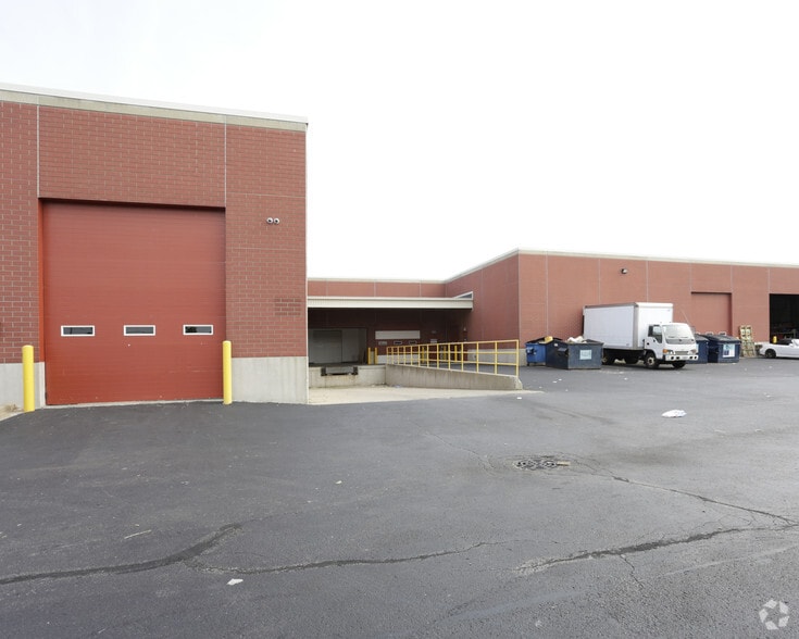 More Photos Of 9981 W 190th St, Mokena Warehouse For Lease