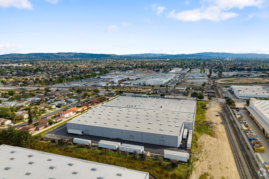More Photos Of 15601 Cypress Ave, Irwindale Warehouse For Lease