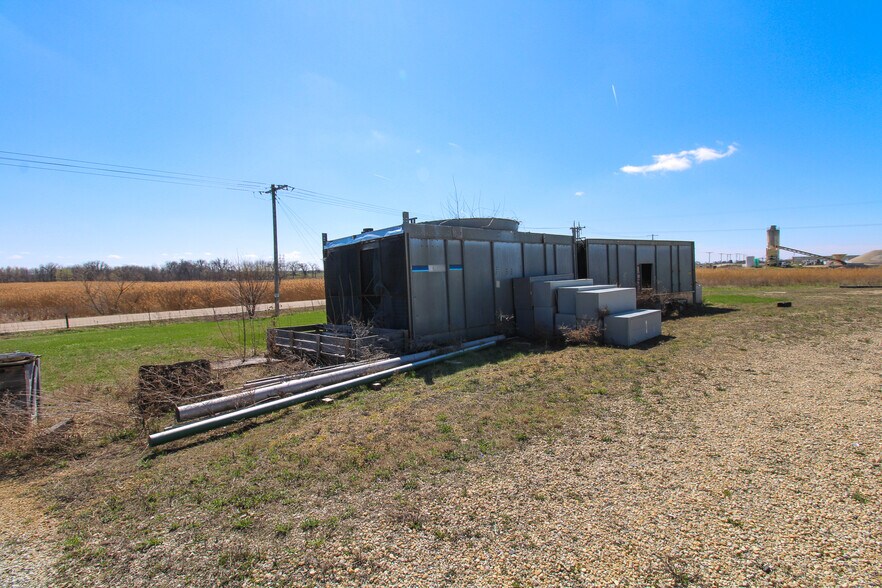 More Photos Of 5640 44th Ave S, Clinton Industrial For Sale