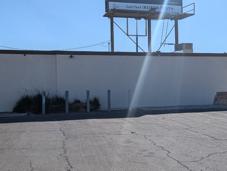 More Photos Of 1108 N Cave Creek Rd, Phoenix Storefront Retail Office For Sale