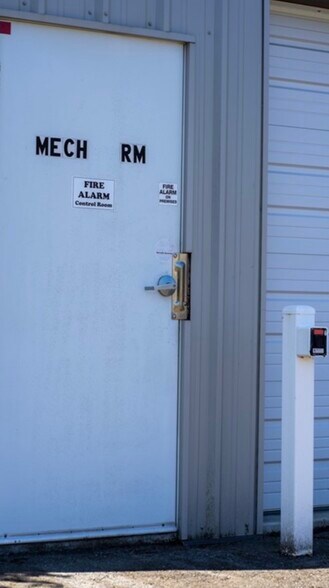 More Photos Of 4600 SE Mile Hill Dr, Port Orchard Self Storage For Sale