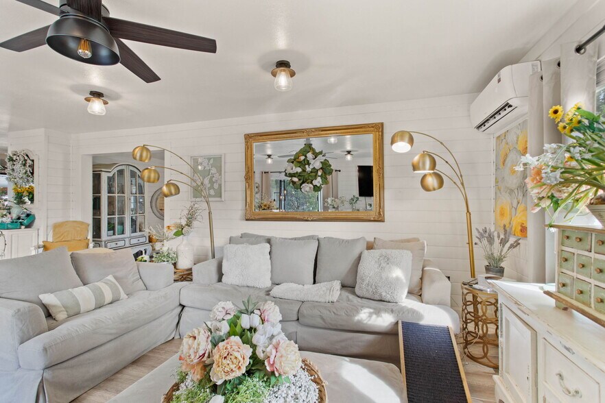 More Photos Of 1521 Willms Rd, Elk Lodge Meeting Hall For Sale