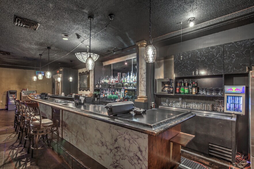 More Photos Of 311 E Flamingo Rd, Las Vegas Freestanding For Sale