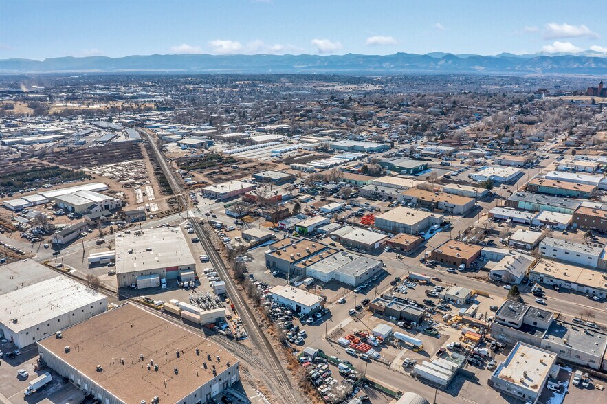 More Photos Of 3020-3040 S Tejon St, Englewood Warehouse For Lease