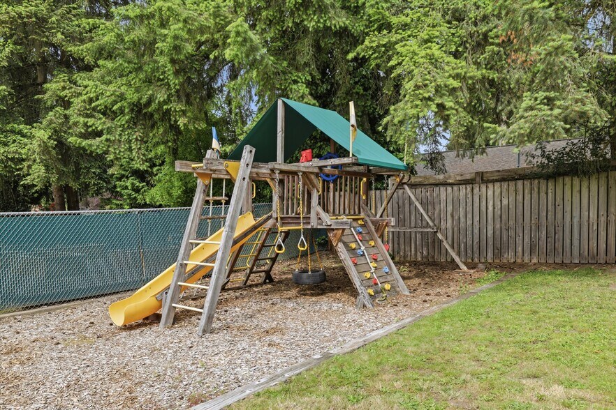 More Photos Of 12813 109th Avenue Ct E, Puyallup Multifamily For Sale