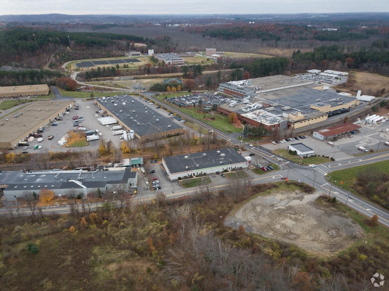 More Photos Of 50 D'Angelo Dr, Marlborough Light Manufacturing For Lease