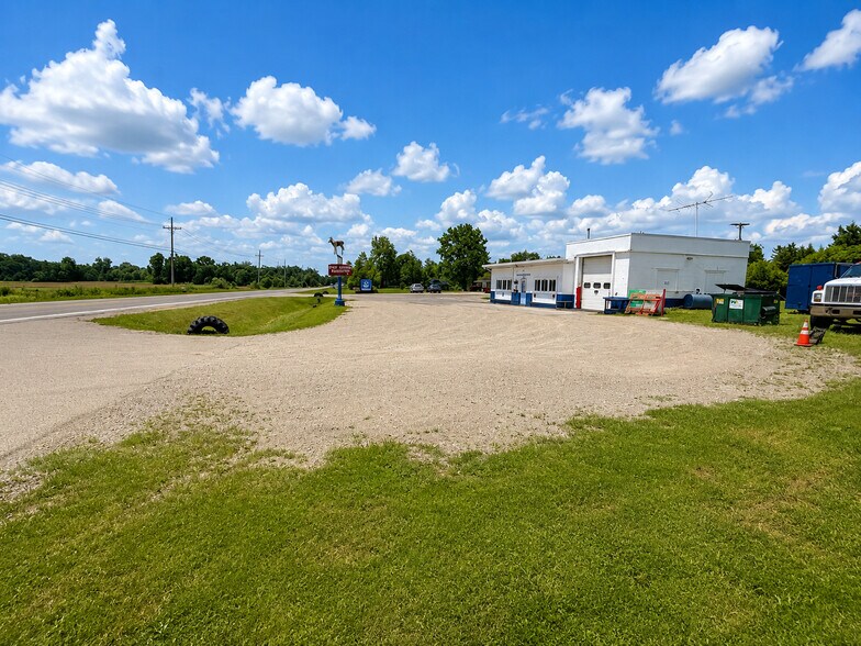 More Photos Of 4725 Lapeer Rd, Kimball General Retail For Sale