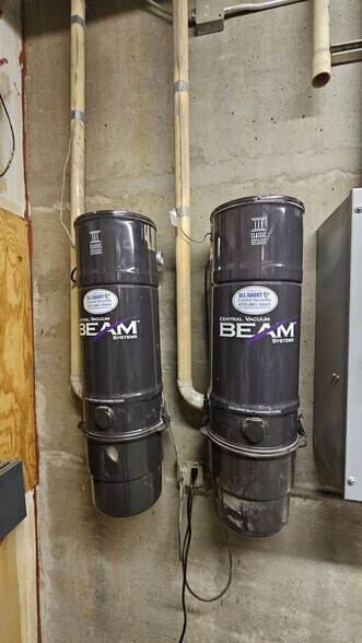 More Photos Of 6460 Atlanta Hwy, Alpharetta Veterinarian Kennel For Sale