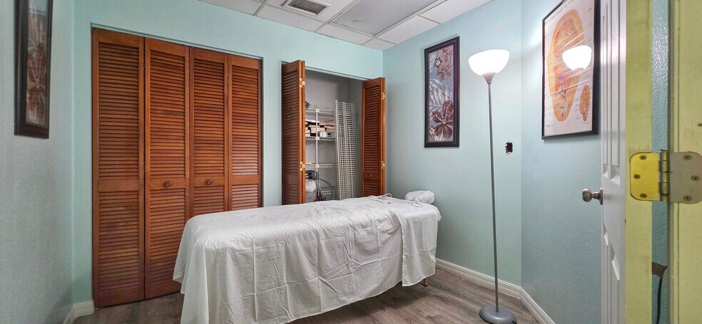 More Photos Of 2323 Curlew Rd, Dunedin Medical For Sale