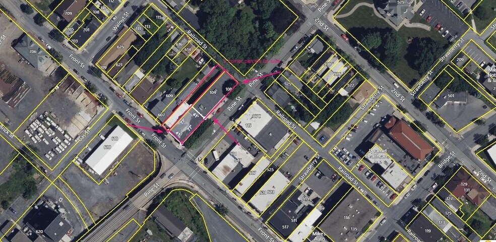 Primary Photo Of 102 Pine St, Catasauqua General Retail For Sale