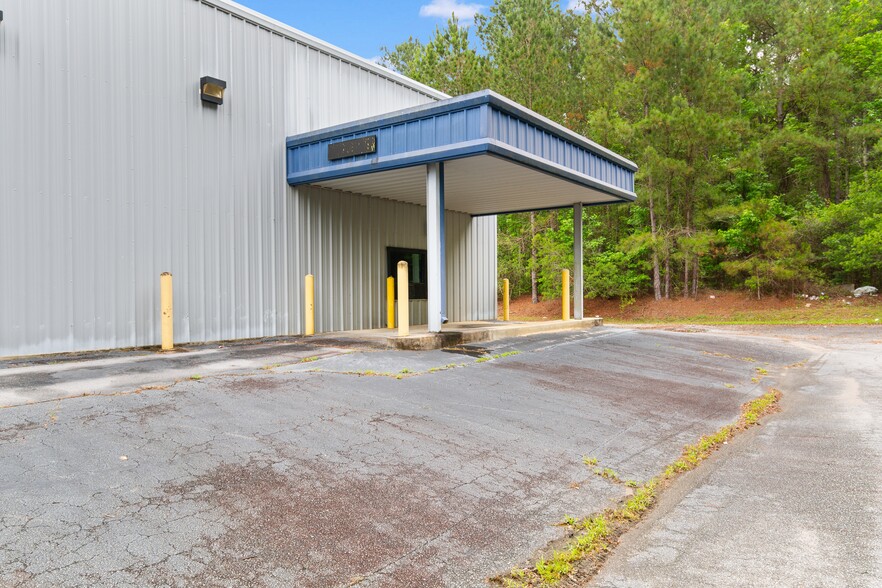 More Photos Of 480 Nelson Blvd, Kingstree Department Store For Sale