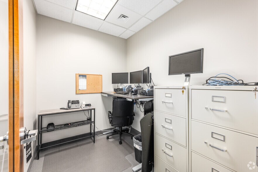 More Photos Of 7230 Lee Deforest Dr, Columbia Office For Sale