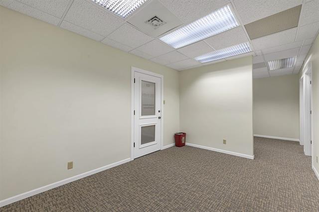 More Photos Of 414 E Walnut St, Green Bay Office For Sale
