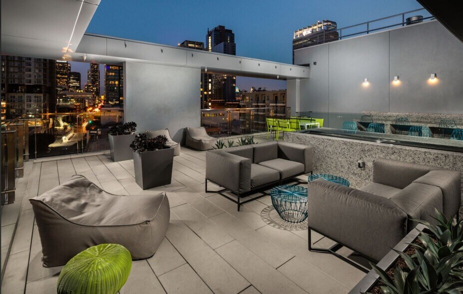 More Photos Of 424 W Pico Blvd, Los Angeles Apartments For Lease