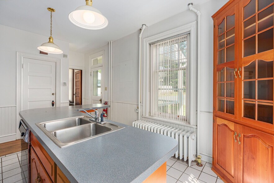 More Photos Of 313 E Broad St, Bethlehem Apartments For Sale