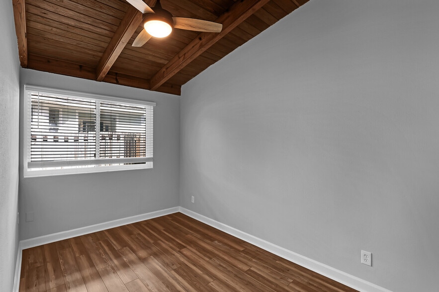 More Photos Of 1813 Seminole Rd, Atlantic Beach Multifamily For Sale